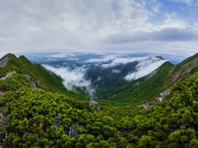 Oblachnaya Mountain (1855 m)