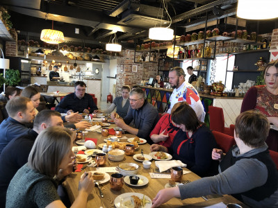 FOOD TASTING TOURS